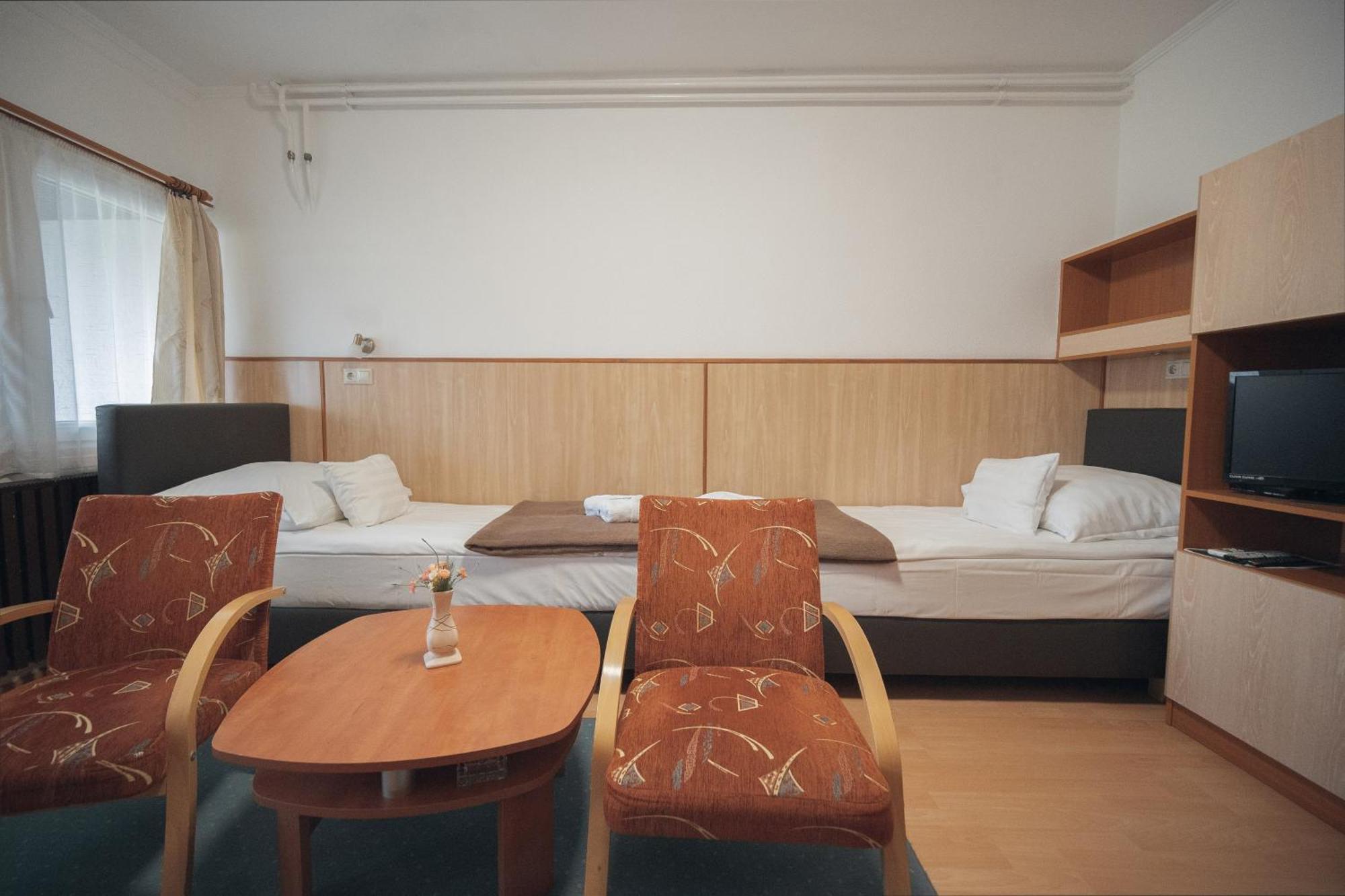 Hoforras Hotel Gyula Dış mekan fotoğraf