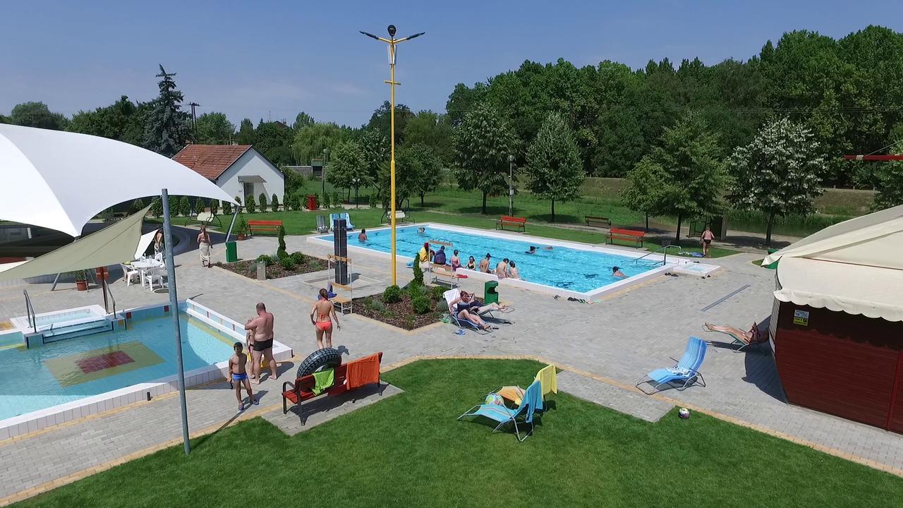 Hoforras Hotel Gyula Dış mekan fotoğraf